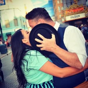 Meet your Posher, Todd